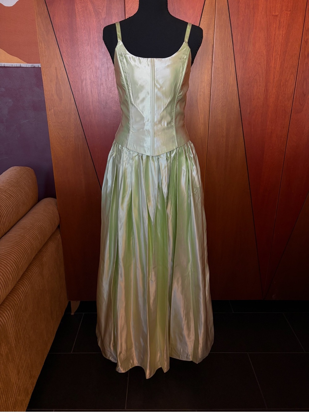 Vintage 1990s Jessica McClintock Gunne Sax Iridescent Chartreuse Dress Size 5/6